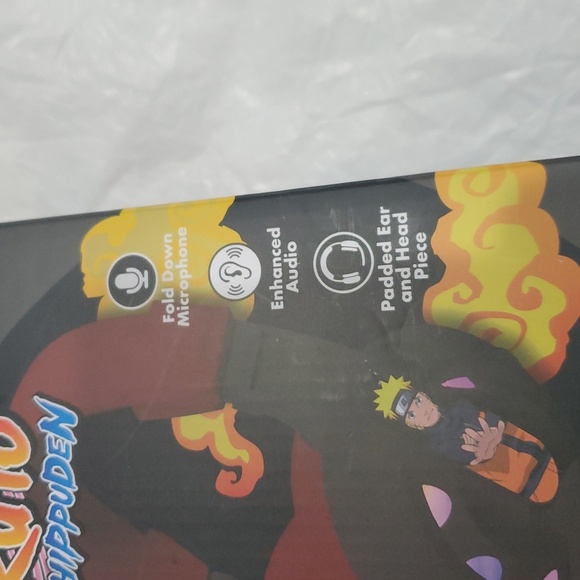 Naruto Shippuden wired Glowing LED gaming headset with fold down microphone new - Picture 5 of 11